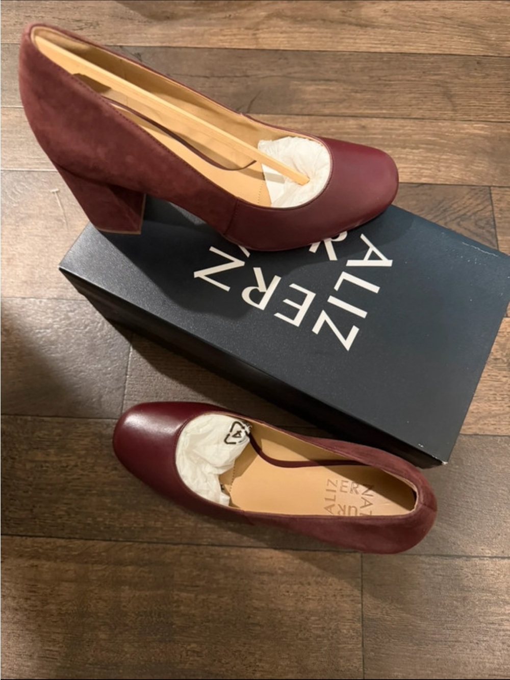 Naturalizer Burgundy Suede and Leather Block Heel Pumps size 8